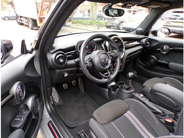 Mini COOPER Mini 1.5 Dalston Edition Carplay/Panodak/Ned auto