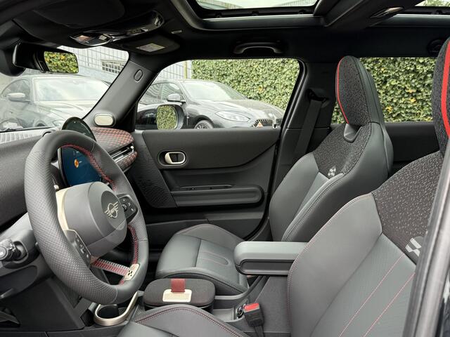 Mini COOPER Mini 1.5 C John Cooper Works XL | Panorama | Harman/Kardon | 18'' | Stuur + Stoelverw.