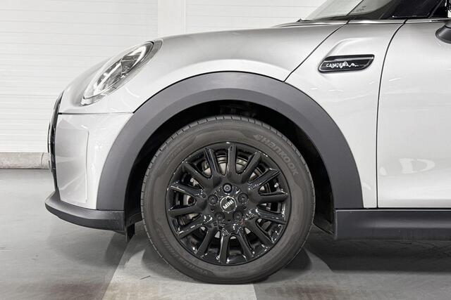 Mini COOPER 3-deurs Camden Edition | Apple CarPlay | Park Distance Control | Sfeerverlichting