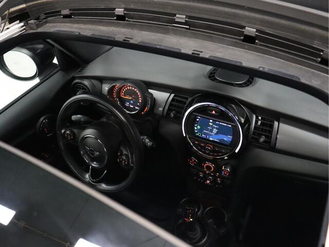 Mini COOPER Mini 1.5 Business Edition AUT. [SCHUIFKANTELDAK, APPLE CARPLAY, PARKEERSENSOREN, NAVIGATIE, BLUETOOTH, NIEUWSTAAT]