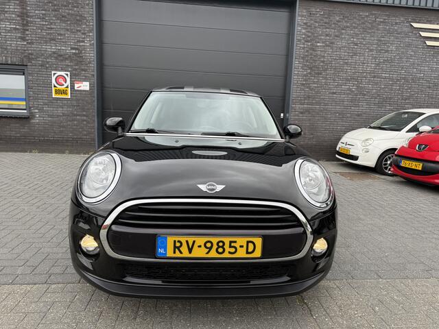 Mini COOPER Mini 1.5 Business | 12MND GARANTIE | NAVI | CRUISE | PDC | LMV |
