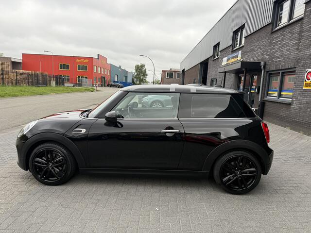 Mini COOPER Mini 1.5 Business | 12MND GARANTIE | NAVI | CRUISE | PDC | LMV |