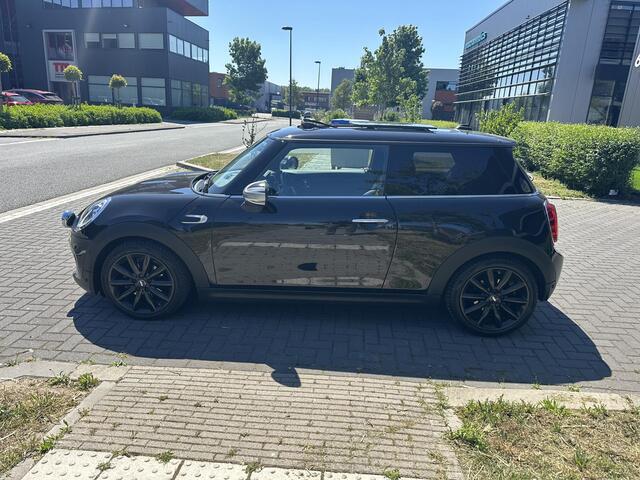 Mini COOPER 1.5 Chili Business Pano, Leder, Navi, LED, ECC