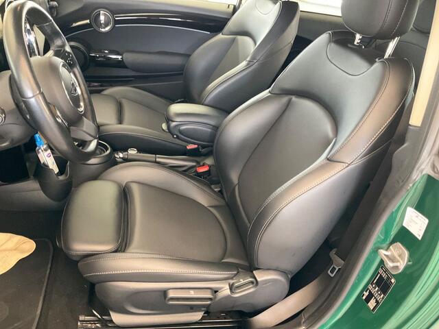 Mini COOPER Mini 1.5 Automaat Classic Trim Airco Cr-Control Led-verlichting