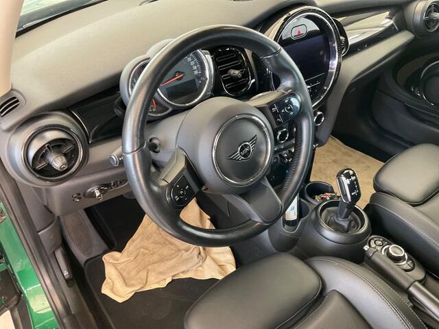 Mini COOPER Mini 1.5 Automaat Classic Trim Airco Cr-Control Led-verlichting