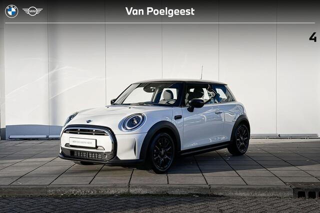 Mini COOPER 3 Deurs Classic Apple car Play / Led Koplampen / Sportstoelen / Donkere hemel / 16 Inch / Parkeersenoren Achter