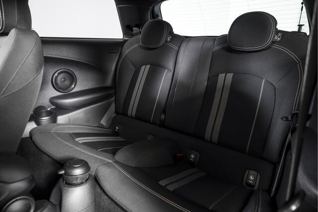 Mini COOPER Mini 1.5 135 PK Chili - JCW Trim | Cruise | Stoel-+Voorruitverw. | PDC | NAV | ECC | LM 17" |