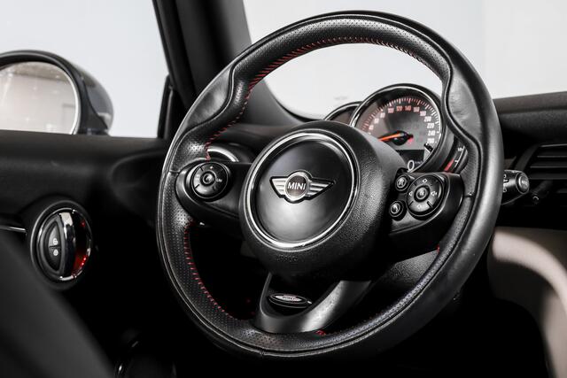 Mini COOPER Mini 1.5 135 PK Chili - JCW Trim | Cruise | Stoel-+Voorruitverw. | PDC | NAV | ECC | LM 17" |