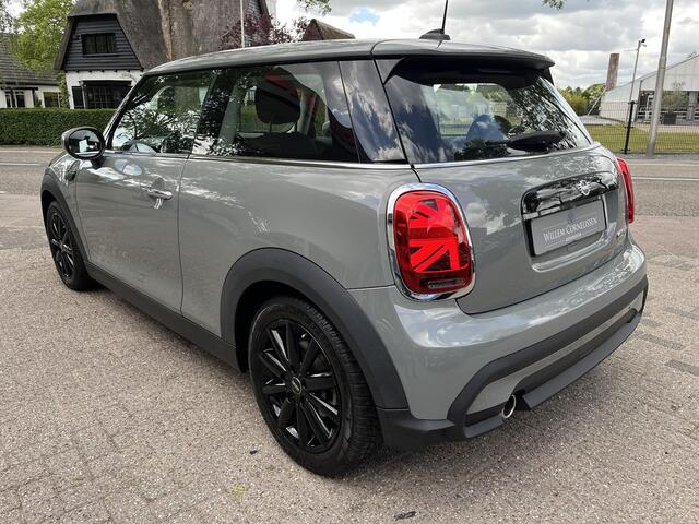 Mini COOPER Mini 1.5 Essential Aut Navi Apple Car Play Cruis