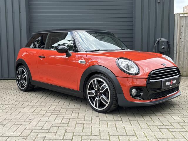 Mini COOPER 1.5 Chili - Leder - Navi - PDC - Schuif kantel - Stoelverwarming -