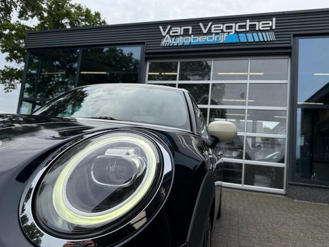 Mini COOPER 1.5 COOPER 60 YR ED./LED/APPLECARPLAY/PANORAMADAK/LEDER