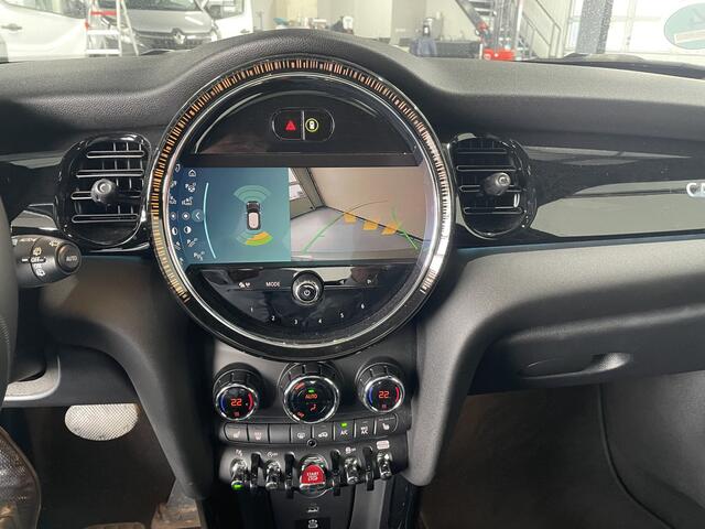 Mini COOPER Mini 1.5 Camden Plus Edition LEDER / PANO DAK CAMERA