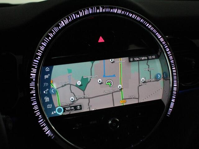 Mini COOPER Mini 1.5 Essential Trim Climate control Navigatie Cruise control LED Parkeersensoren Apple carplay/ Android Auto Lichtmetalen velgen