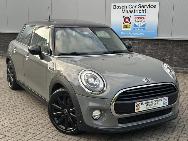 Mini COOPER 1.5 Pano | Leer | Nardo Grey | Adaptiv Cruise | Xenon | LED | 1ste Eigenaar | Keurig onderhouden | Interesse, Proefrit? Bel of app met: 06-24 28 28 42