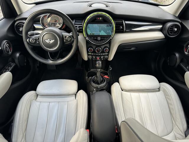 Mini COOPER 1.5 Pano | Leer | Nardo Grey | Adaptiv Cruise | Xenon | LED | 1ste Eigenaar | Keurig onderhouden | Interesse, Proefrit? Bel of app met: 06-24 28 28 42