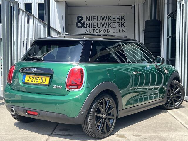 Mini COOPER Mini 1.5 60 Years Edition | AUTOMAAT | HEAD-UP DISPLAY | LEDER | SCHUIF/KANTELDAK | CARPLAY/ANDROID | CAMERA | HARMAN/KARDON | NAVI | CRUISE CONTROL | PDC V+A | CLIMATE CONTROL | LMV 17'' | STOELVERWARMING