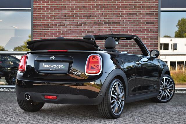 Mini COOPER Mini Cabrio 1.5 136pk 18inch-JCW LED DAB