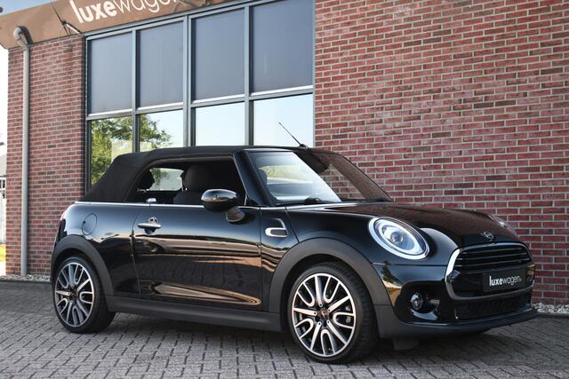 Mini COOPER Mini Cabrio 1.5 136pk 18inch-JCW LED DAB