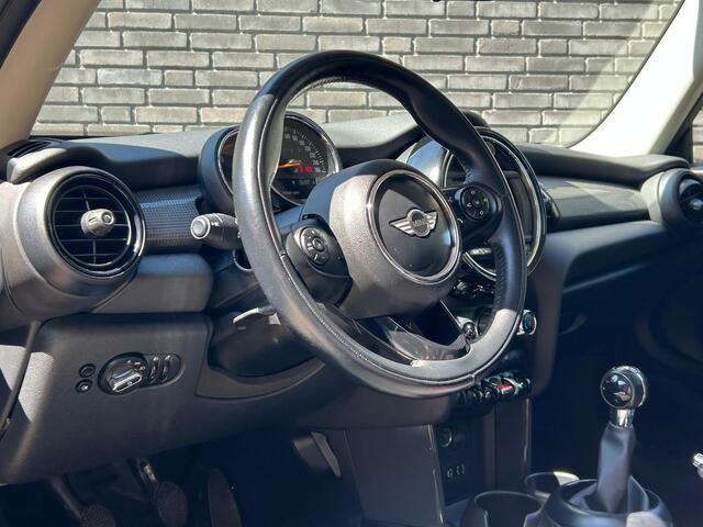 Mini COOPER Mini 1.5 Business l Navigatie l Cruise Control l Dealeronderhouden