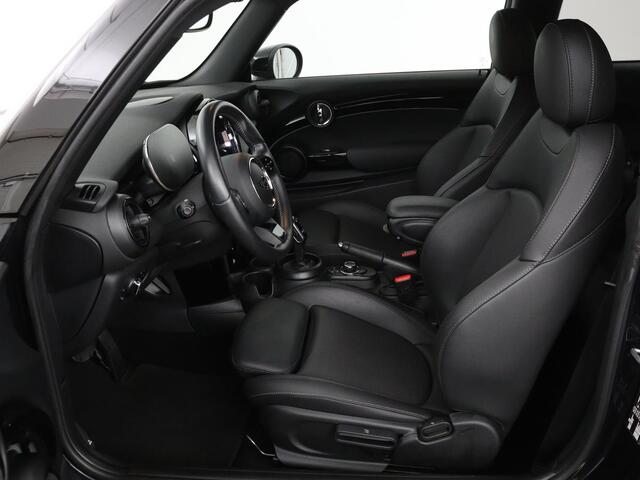 Mini COOPER 1.5 Classic | Automaat | Leder | Carplay | Full LED | Navigatie | Climate control | Parkeerhulp | Cruise control