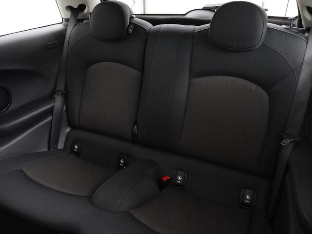 Mini COOPER 1.5 Cooper | Carplay | Cruise control | Navigatie | Full LED | Keyless | Airco | Bluetooth