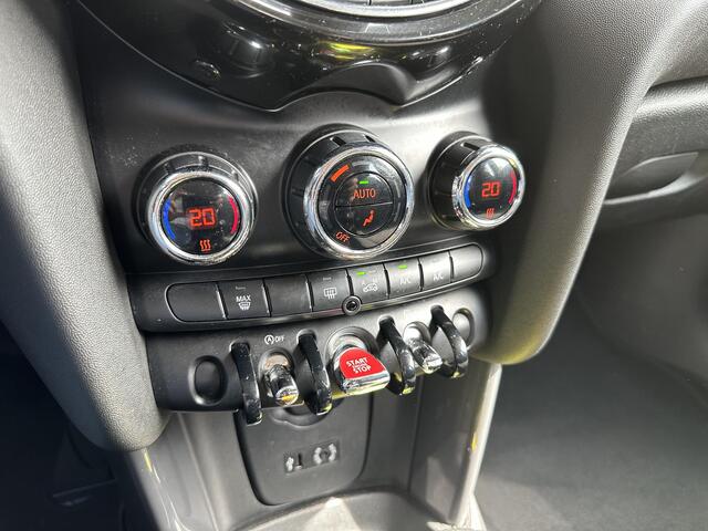 Mini COOPER Mini 1.5 Pepper Business / Navigatie / Airco / Cruise Control / Parkeersensoren Achter / Bluetooth /