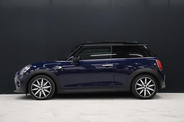 Mini COOPER Mini 1.5 Chili [SCHUIFDAK, APPLE CARPLAY, STOELVERWARMING, PARKEERSENSOR, CRUISE CONTROL, NIEUWSTAAT]