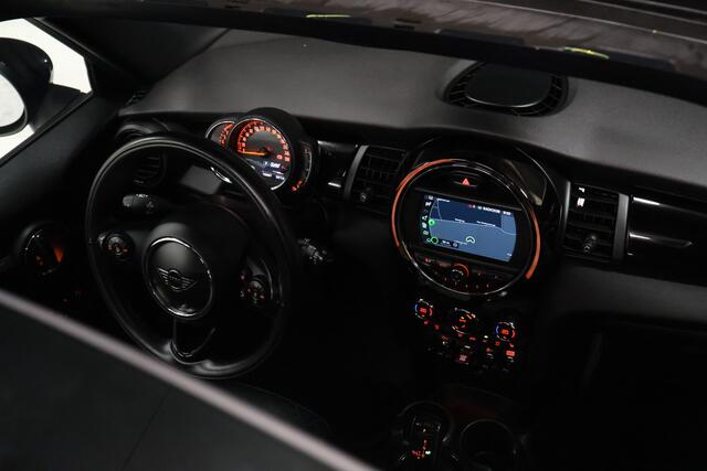 Mini COOPER Mini 1.5 Chili [SCHUIFDAK, APPLE CARPLAY, STOELVERWARMING, PARKEERSENSOR, CRUISE CONTROL, NIEUWSTAAT]