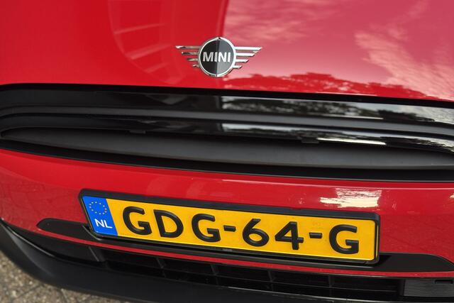 Mini COOPER 1.5 136pk | Sportstoelen | NAVI + | Led | Carplay | DAB | Stoelverwarming | Fabrieksgarantie | 12000KM!