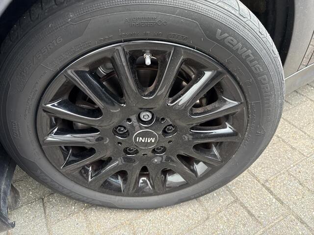 Mini COOPER 3-deurs | LM. velgen zwart | Airco | Sportstuur leder |