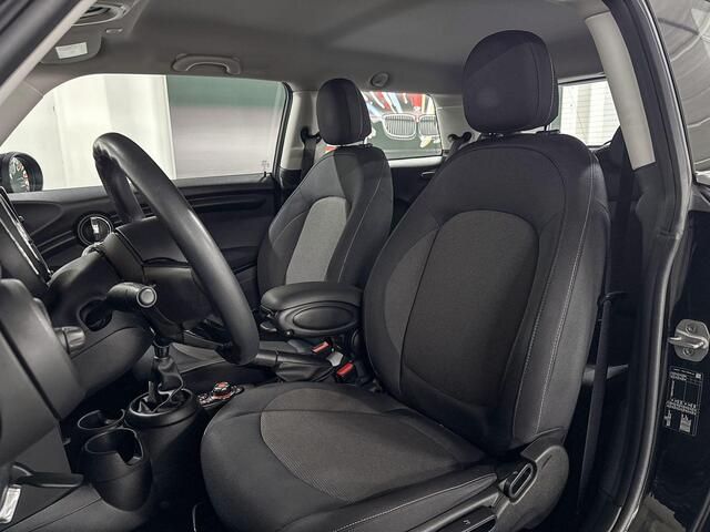 Mini COOPER 3-deurs | Apple CarPlay | Navigatiesysteem | Airco