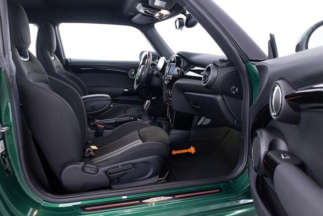 Mini COOPER Mini 1.5 Business Edition Dalston JCW Automaat | John Cooper Works pakket |