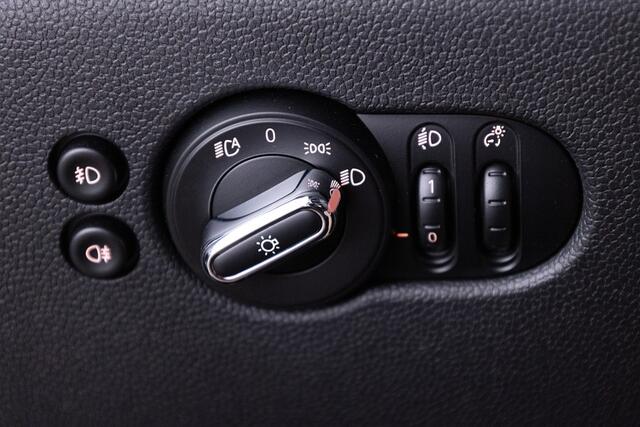 Mini COOPER Mini 1.5 Business Edition Dalston JCW Automaat | John Cooper Works pakket |