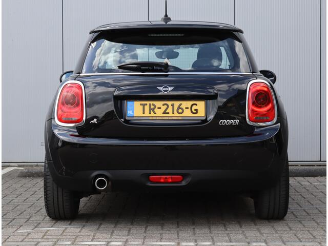 Mini COOPER | BOVAG-garantie | Cruise Control | 15" | Navigatie | Org. NL
