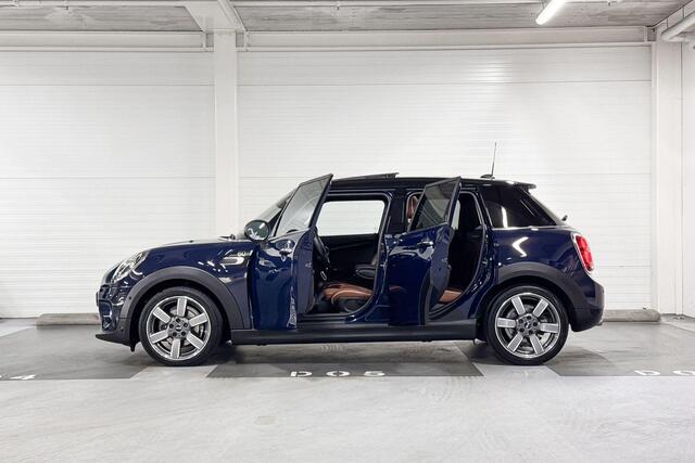 Mini COOPER 5-deurs 1.5 60 Years Edition | Harman Kardon | Stoelverwarming | Panoramadak