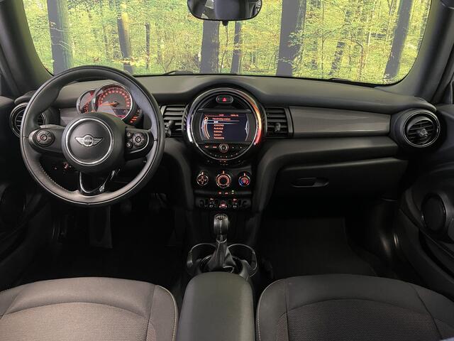 Mini COOPER Mini 1.5 Business | Cruise Control | Airconditioning | Lichtmetaal 16'' | Radio/Cd | Navigatie | Multifunctioneel Stuurwiel |