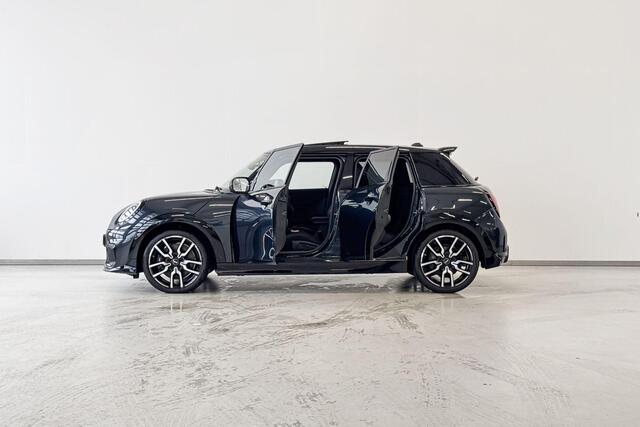 Mini COOPER 5-deurs 1.5 C John Cooper Works XL