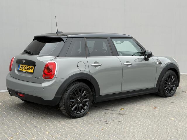Mini COOPER Mini 1.5 Salt / Navigatie / Cruise control / Stoelverwarming /