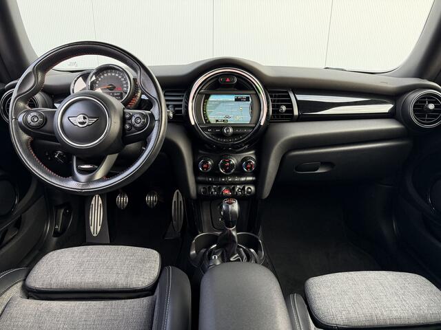Mini COOPER Mini 1.5 Chili Serious Business JCW Pakket.