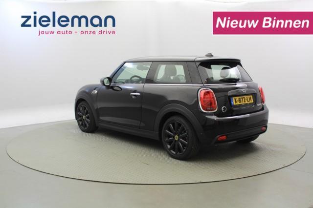 Mini COOPER Electric Essential 33 kWh - Half Leer, Cruise, Navi, Stoelverw. SOH 96%