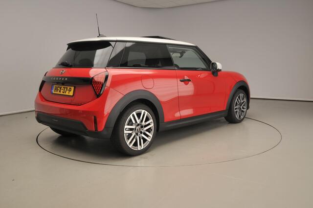 Mini COOPER C Classic M