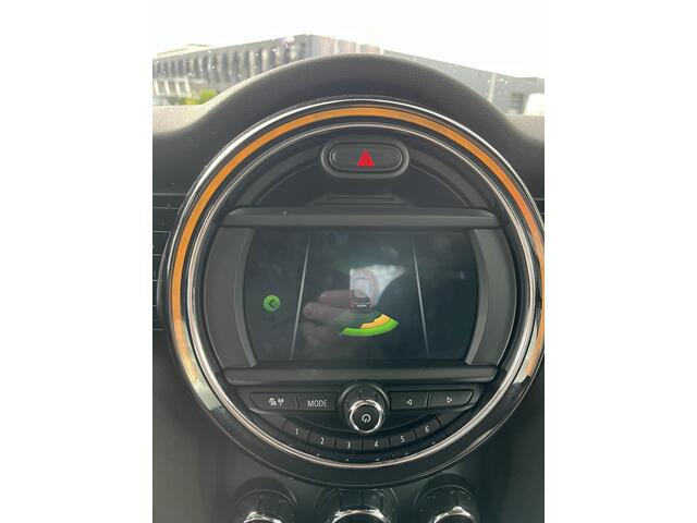 Mini COOPER Mini 1.5 Chili Automaat | Navigatie | Stoelverwarming | Parkeersensoren voor en achter |