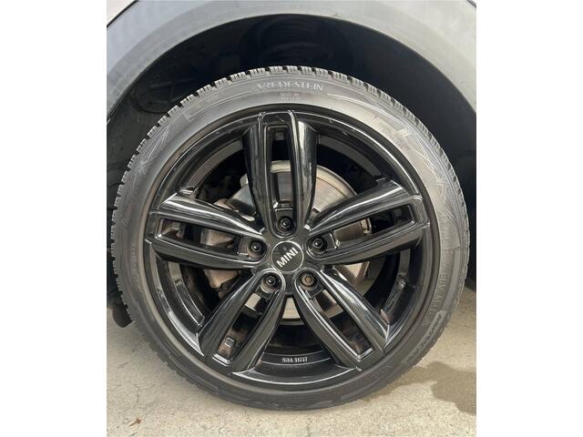 Mini COOPER Mini 1.5 Dalston Edition | AUTOMAAT | LEDER | SCHUIF/KANTELDAK | CARPLAY/ANDROID | NAVI | CRUISE CONTROL | LMV 17'' | PDC | STOELVERWARMING | KEYLESS | LED | BLUETOOTH