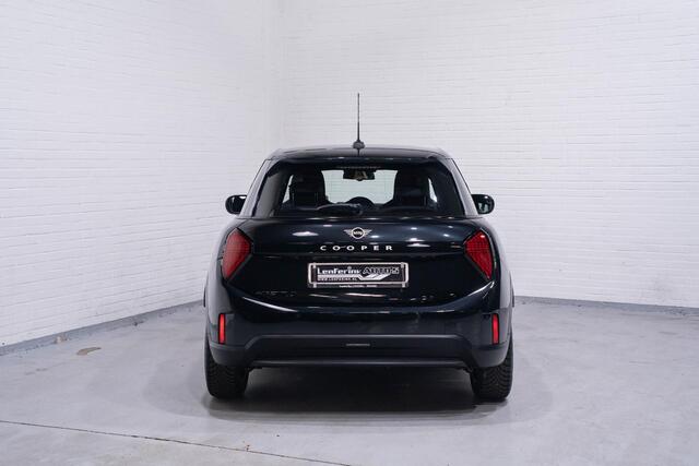Mini COOPER Mini 1.5 C Classic XS navi DAB PDC v+a cruise-controle 360-camera led verlichting v+a lederen bekleding stoel/stuurverw. climate controle grootlicht assist draadloos telefoon opladen