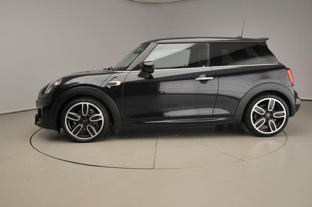 Mini COOPER 3-deurs Aut. JCW pakket | Leder | Harman/Kardon | 18" | LED