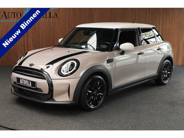 Mini COOPER Mini 1.5 Navi Leer Camera PDC Carplay Keyless LM velgen Zwarte binnenhemel Stoelverwarming Sportstoelen LED BTW auto!