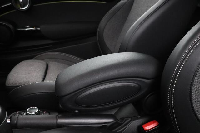 Mini COOPER 1.5 Business Edition | Keyless Entry | Stoelverwarming | Comfort Stoelen |