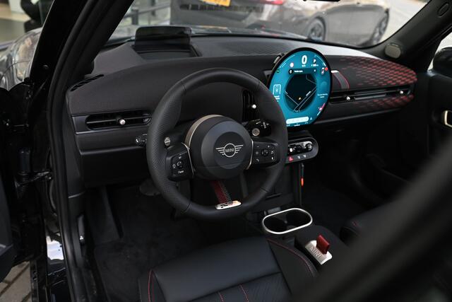 Mini COOPER Hatchback C Automaat / John Cooper Works / Pakket XL / 17" John Cooper Works Sprint Spoke Black