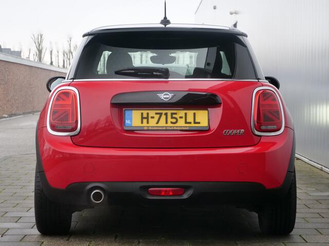 Mini COOPER Mini 1.5 Pepper 136 Pk Navigatie / Climate Control / 16 inch / Extra getint glas
