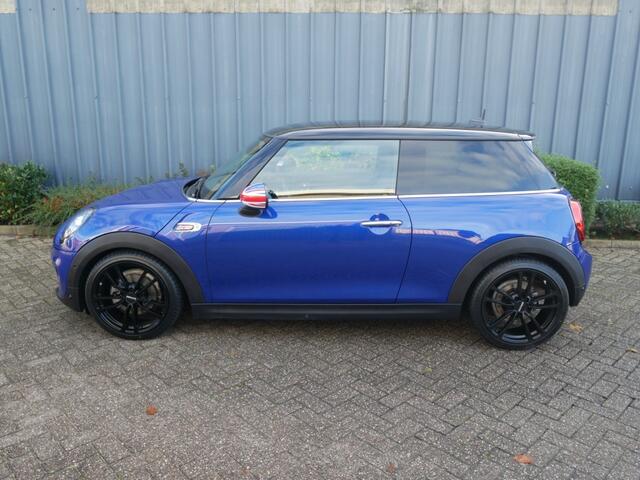Mini COOPER 1.5 COOPER CHILI (136PK) **Clima//Navi//Lm **